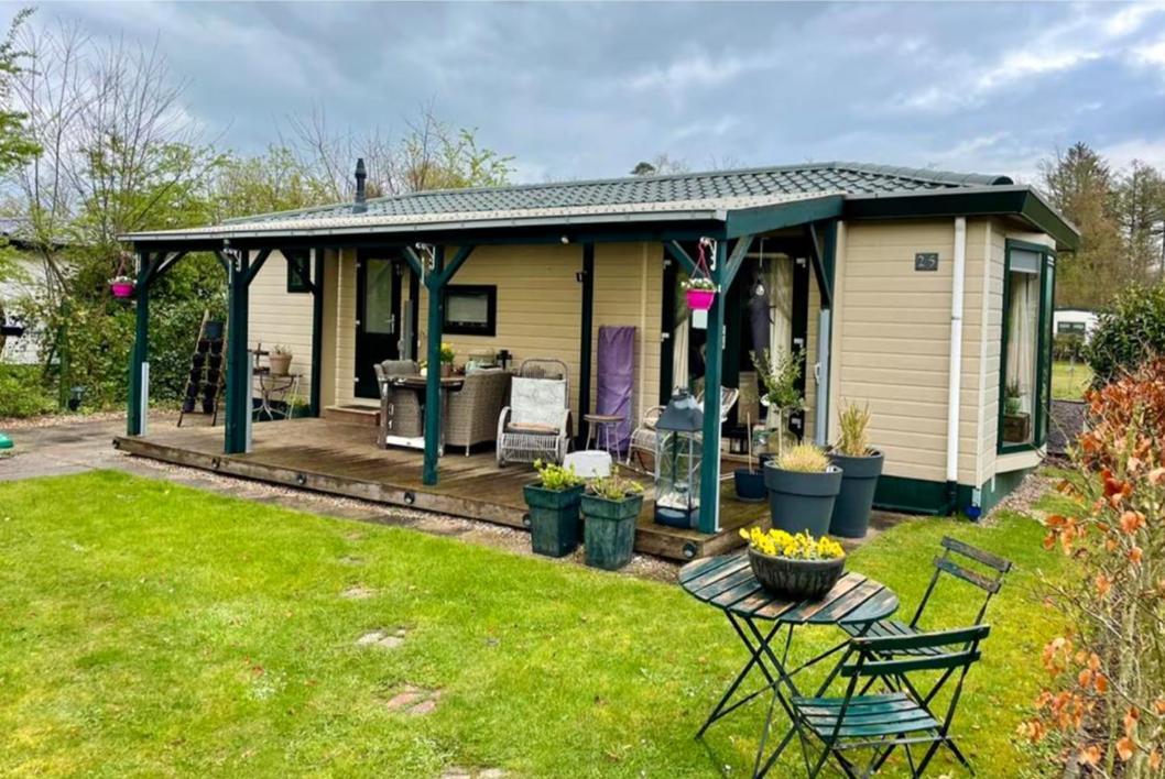 Comfortabel Chalet In Nationaal Park Wateren Exterior foto